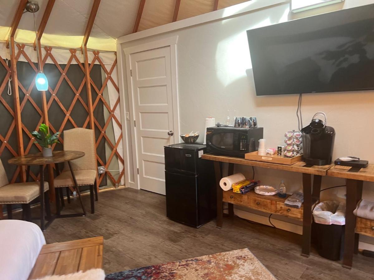 Escalante Yurts - Luxury Lodging Екстериор снимка
