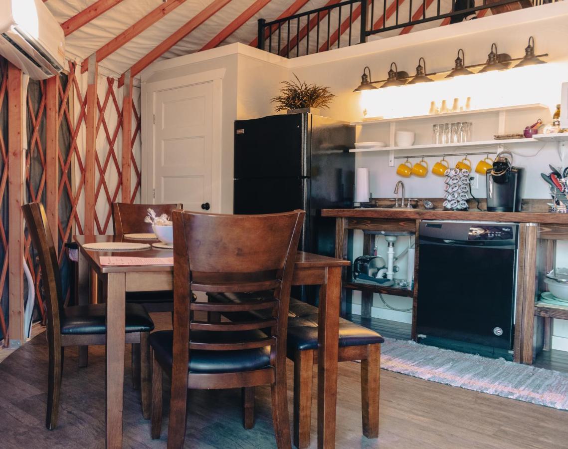 Escalante Yurts - Luxury Lodging Екстериор снимка