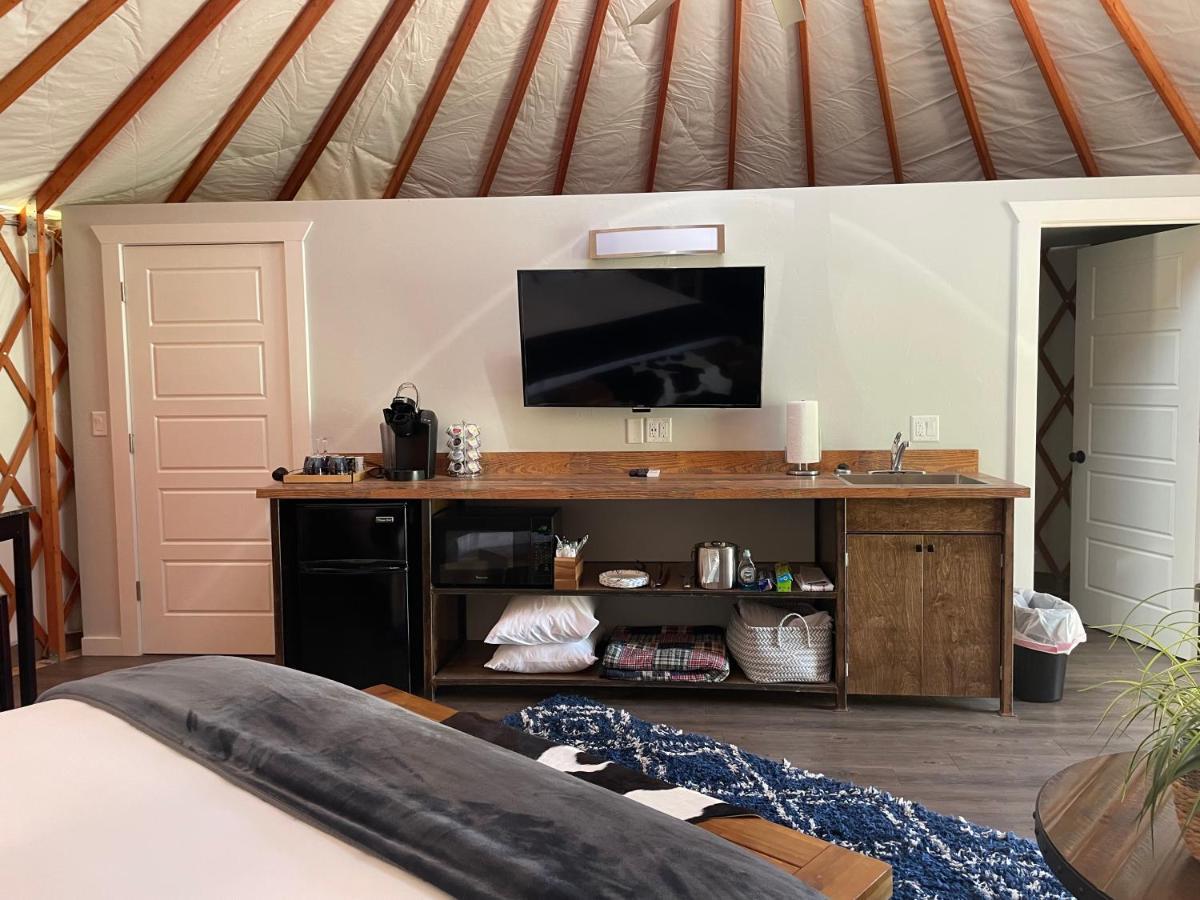 Escalante Yurts - Luxury Lodging Екстериор снимка