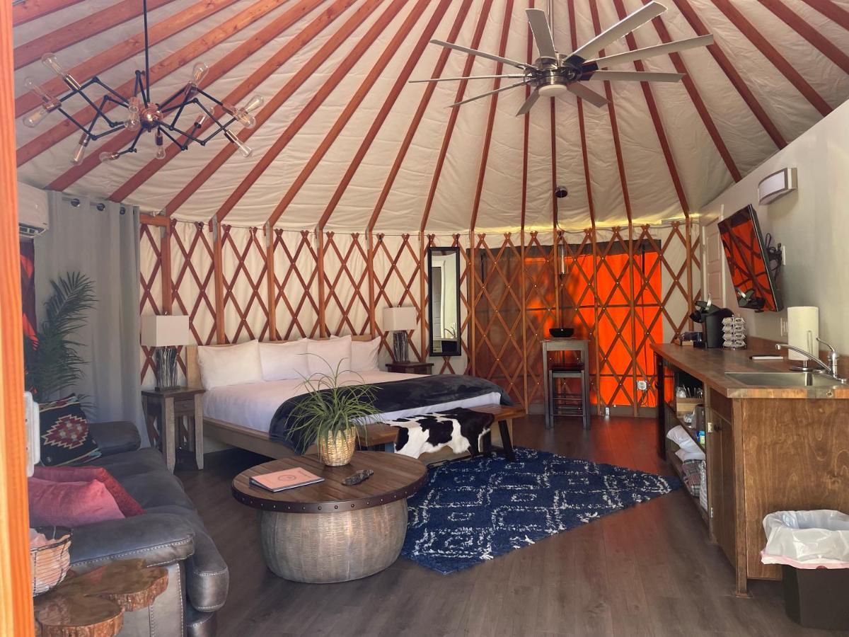 Escalante Yurts - Luxury Lodging Екстериор снимка